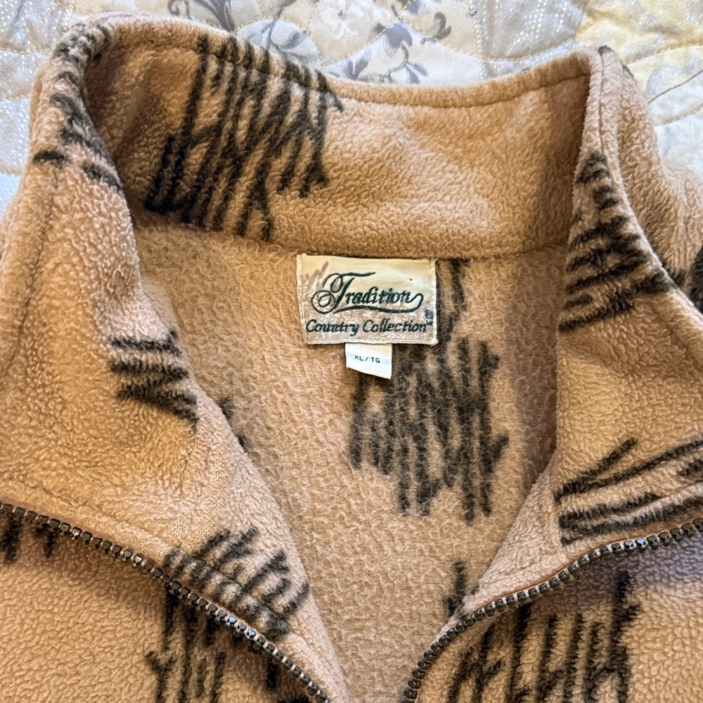 Tradition Country Collection Vintage Brown and Tan Mountain Print Fleece Jacket - Picture 2 of 10